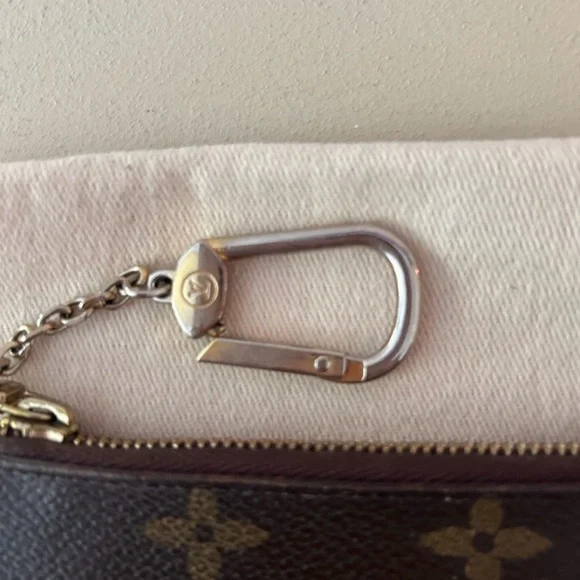 Louis Vuitton Monogram Key Pouch - Picture 2 of 4
